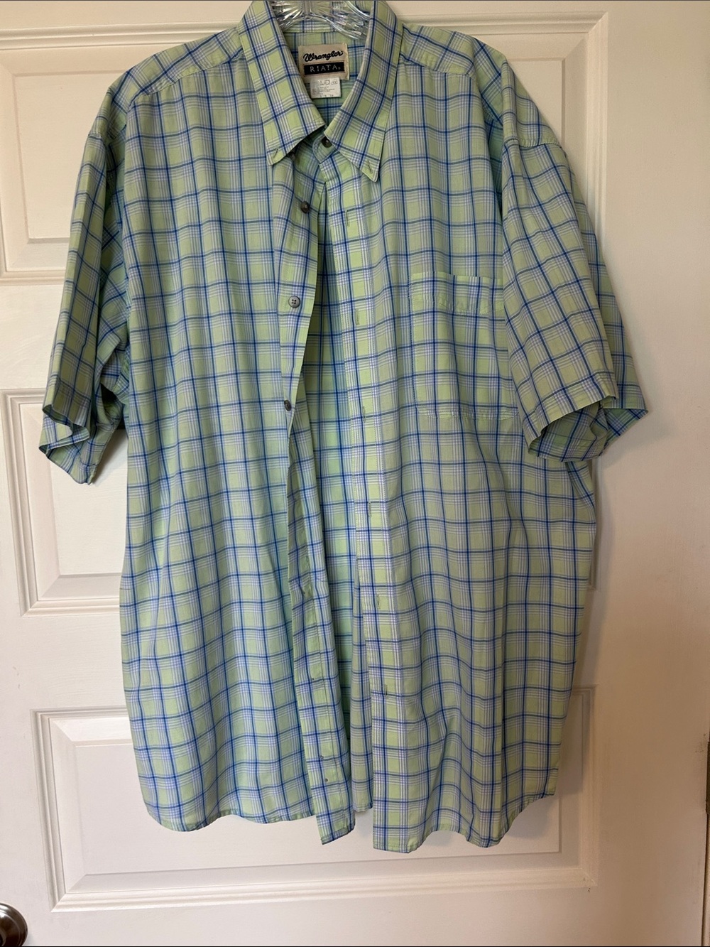 Wrangler Short-Sleeve Button-Down Plaid Shirt - Light Green & Blue